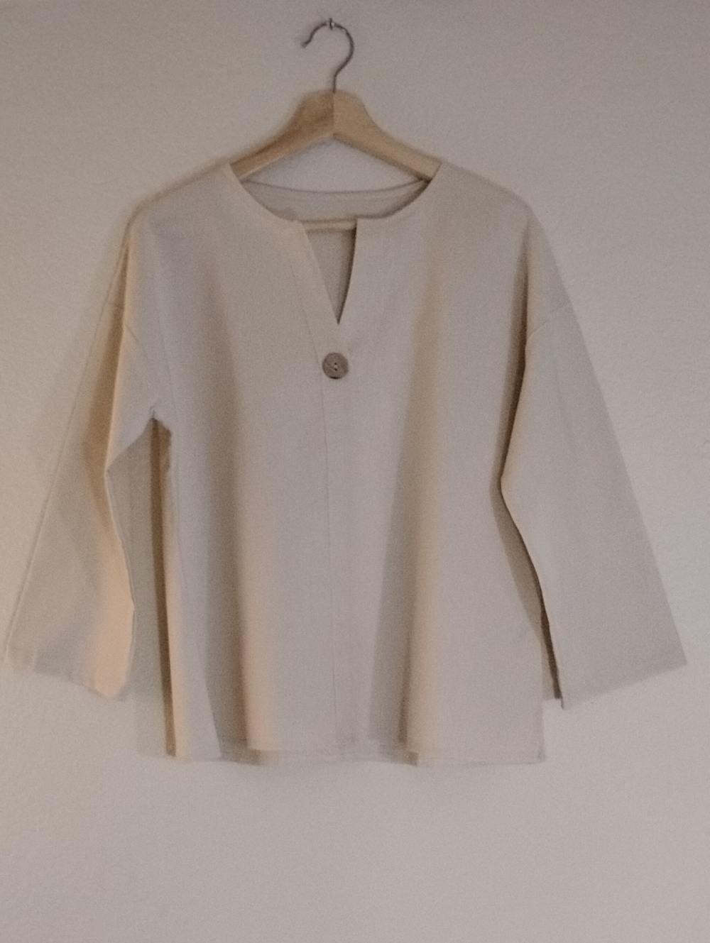 100% Linen Women's Cream Split-Neck Button Detail Top
